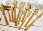 Matt goldenes Besteck